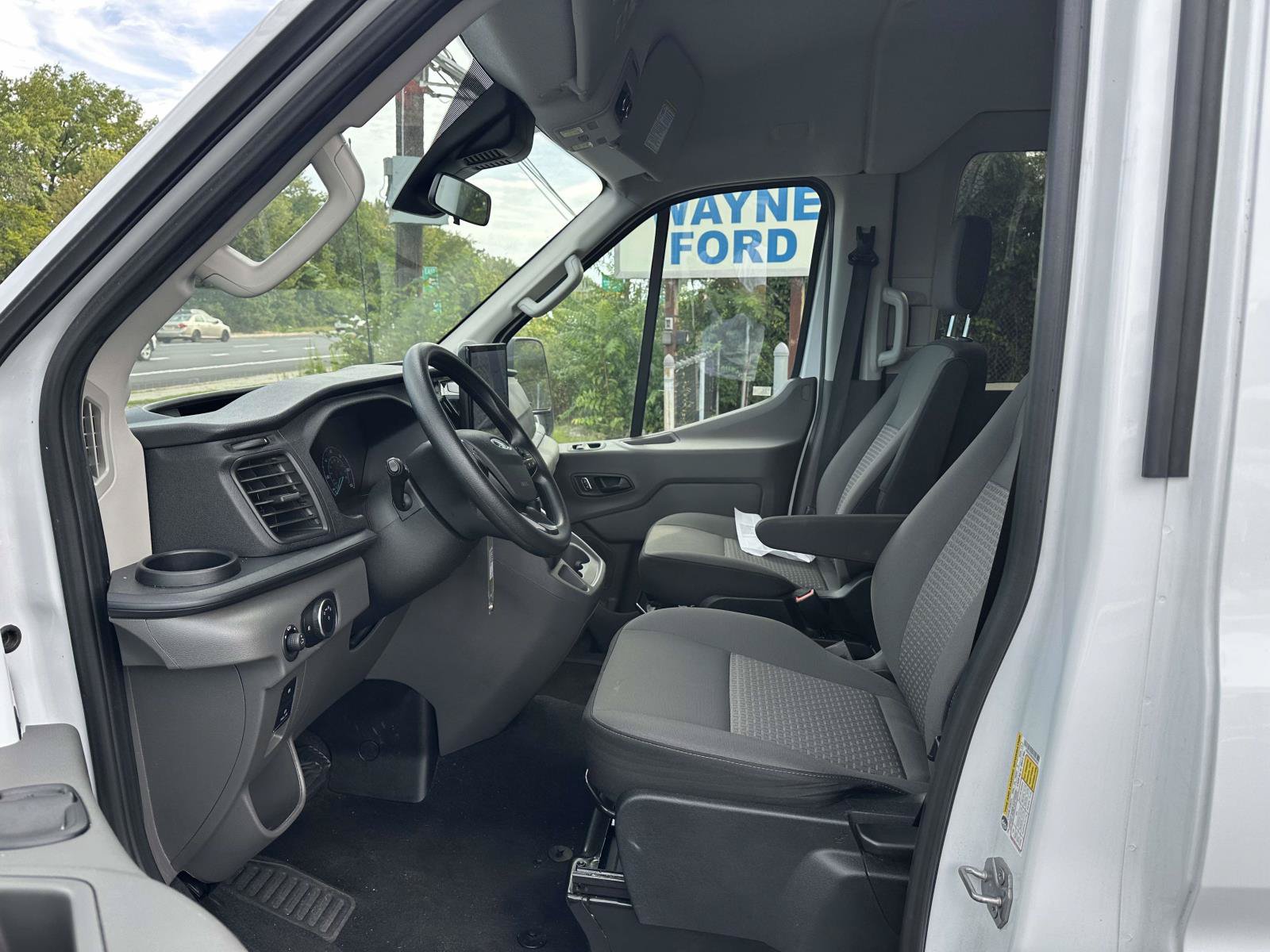 Certified 2025 Ford Transit 350 XLT RWD image 17