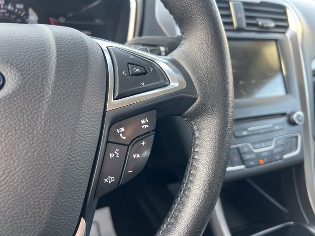 Certified 2018 Ford Fusion SE w/ Fusion SE Technology Package image 11