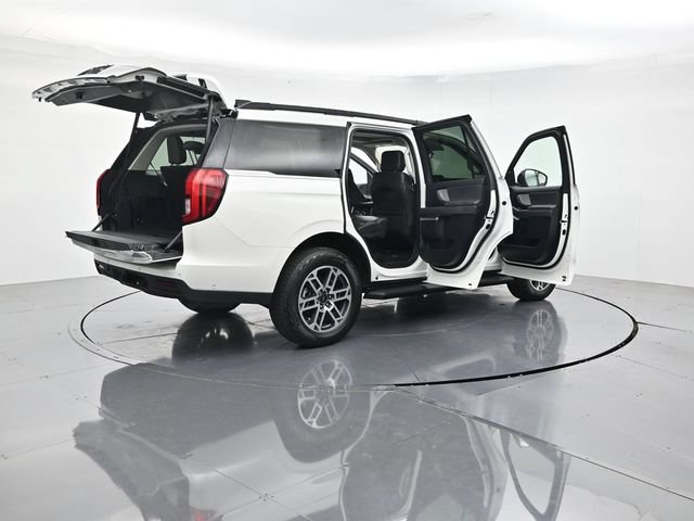Certified 2025 Ford Expedition Active AWD/4WD image 54