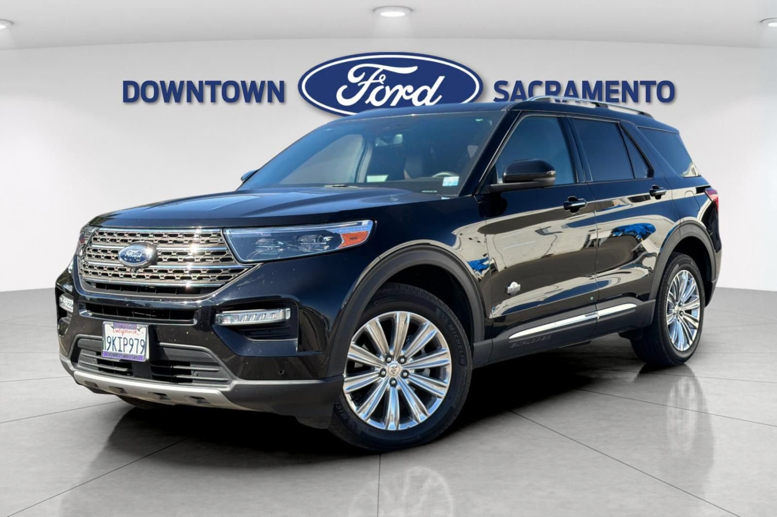 Certified 2023 Ford Explorer King Ranch w/ Technology Package AWD/4WD image 2