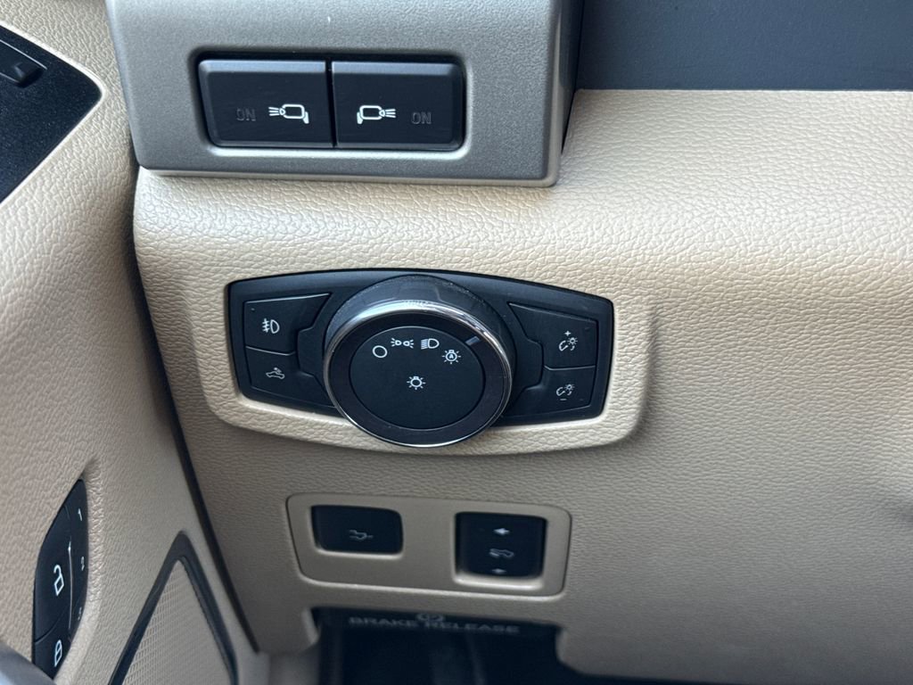 Certified 2019 Ford F350 Lariat w/ Lariat Ultimate Package image 14