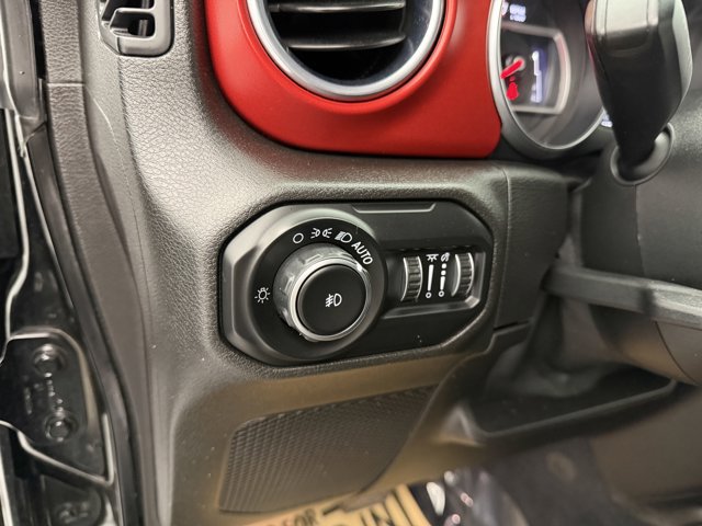Used 2018 Jeep Wrangler Unlimited Rubicon w/ Safety Group AWD/4WD image 19