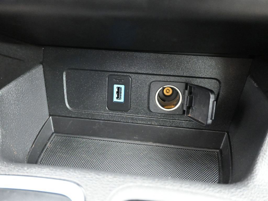 Certified 2019 Ford Escape Titanium FWD image 46