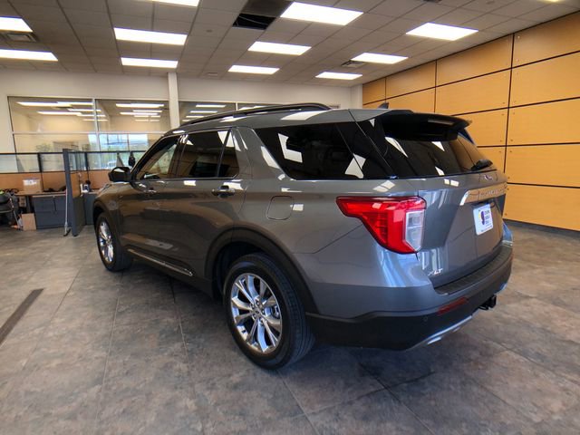 Certified 2023 Ford Explorer XLT w/ Equipment Group 202A AWD/4WD image 5