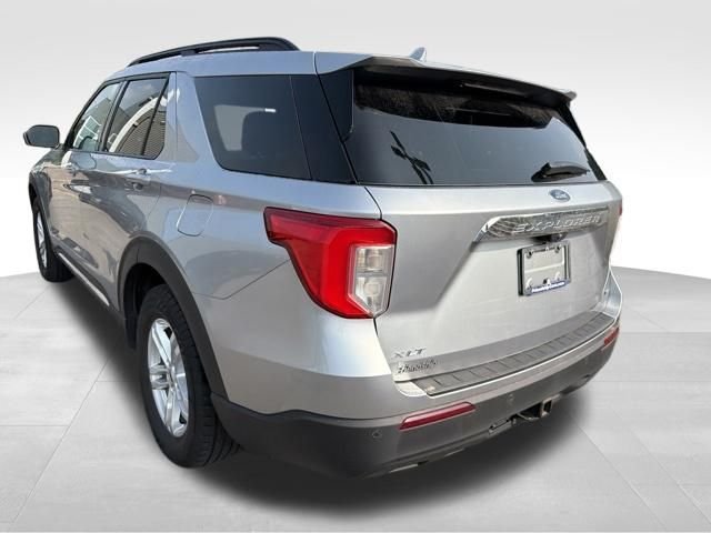 Certified 2020 Ford Explorer XLT w/ Comfort Package AWD/4WD image 5