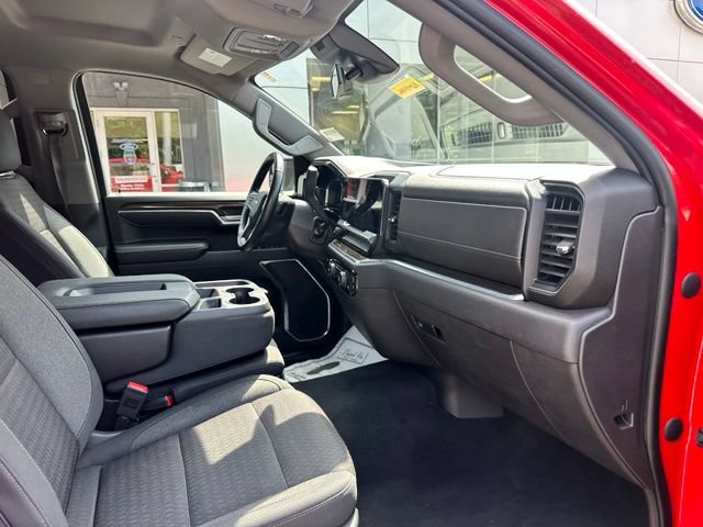 Used 2023 Chevrolet Silverado 1500 LT AWD/4WD image 48