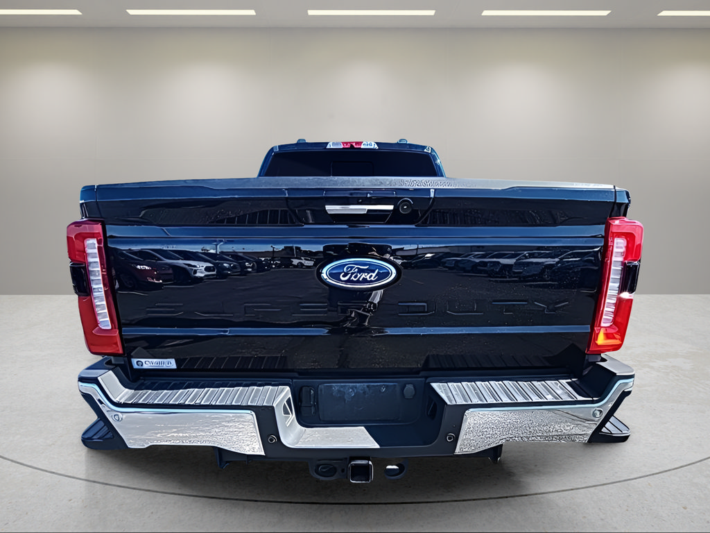 Certified 2023 Ford F250 Lariat w/ Lariat Ultimate Package AWD/4WD image 6