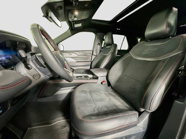 Certified 2025 Ford Explorer ST AWD/4WD image 12