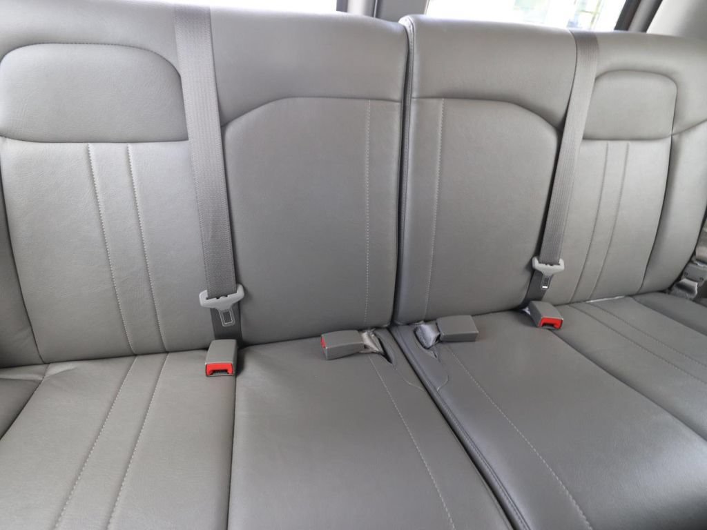 Used 2024 Chevrolet Express 3500 LS RWD image 15