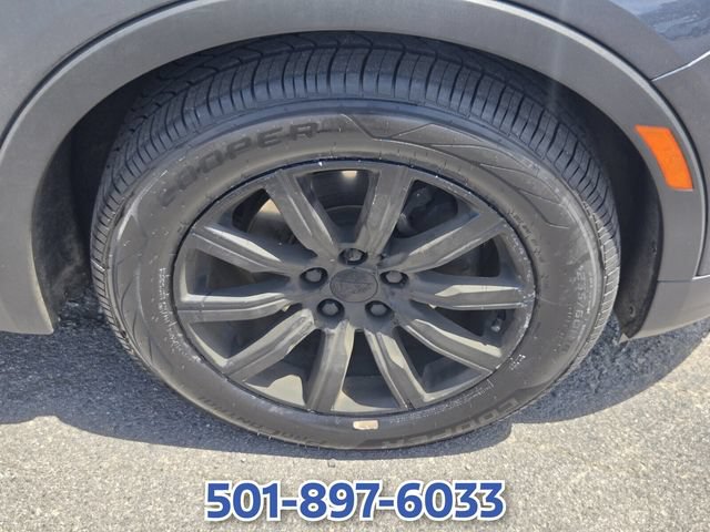 Used 2020 Cadillac XT4 Sport w/ Cold Weather Package AWD/4WD image 19