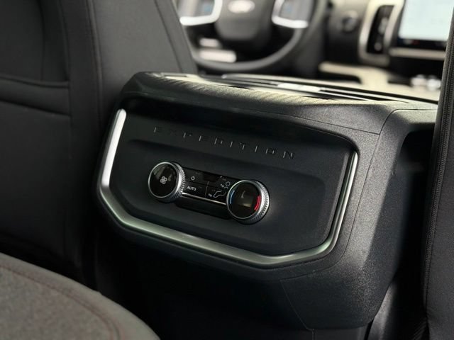 Certified 2025 Ford Expedition Max Active AWD/4WD image 23