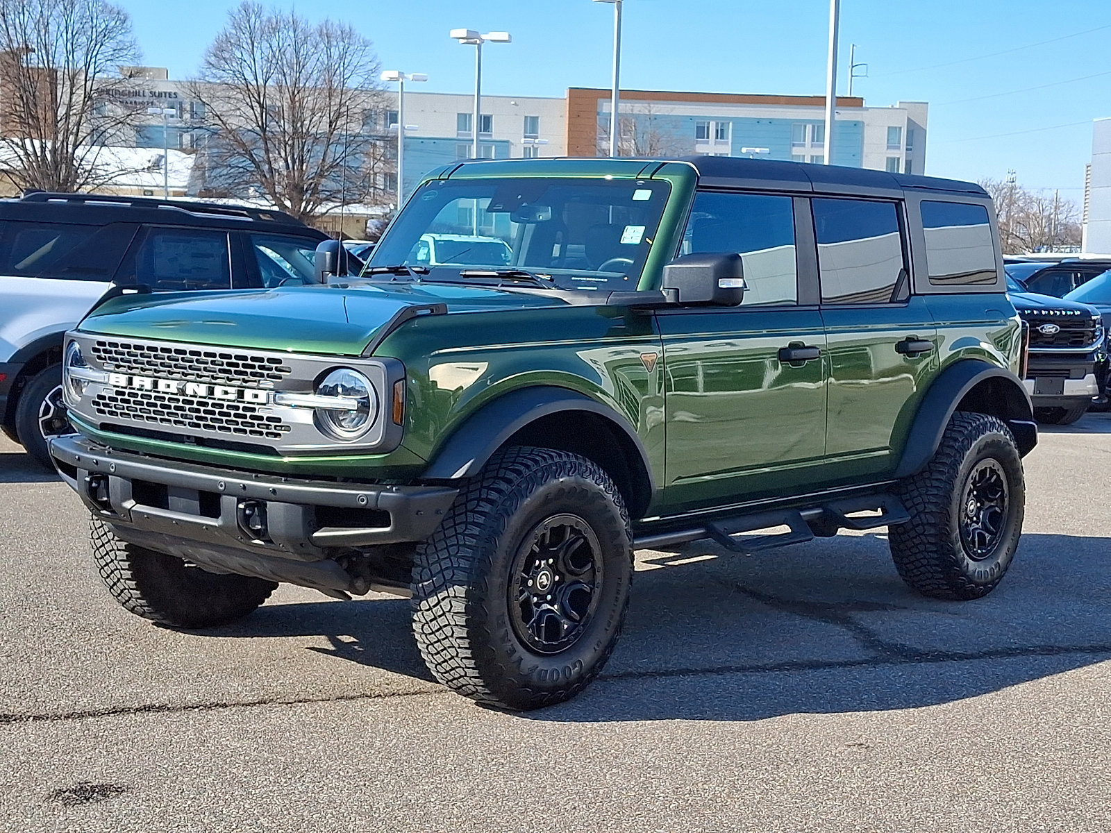 Certified 2023 Ford Bronco Badlands w/ Sasquatch Package image 2