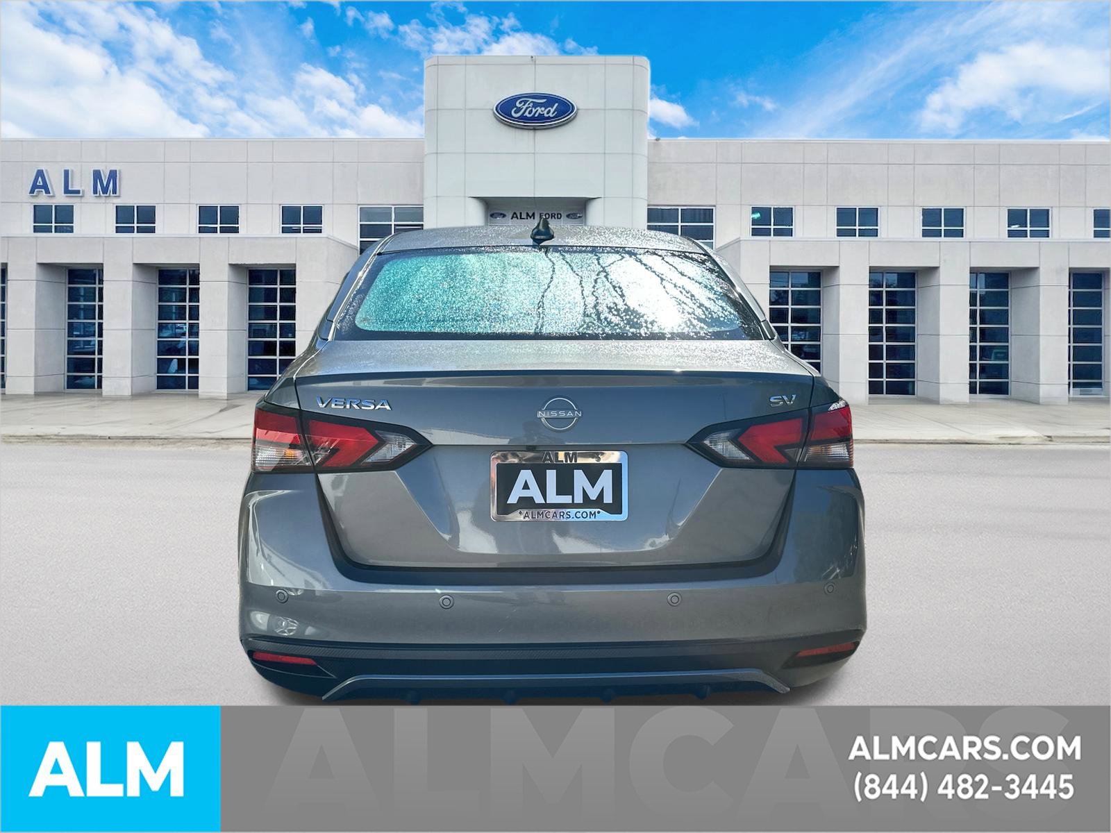 Used 2024 Nissan Versa SV w/ Trunk Package FWD image 6