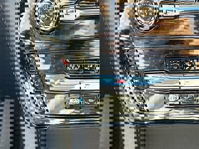 Certified 2022 Ford Explorer Platinum w/ Technology Package image 21