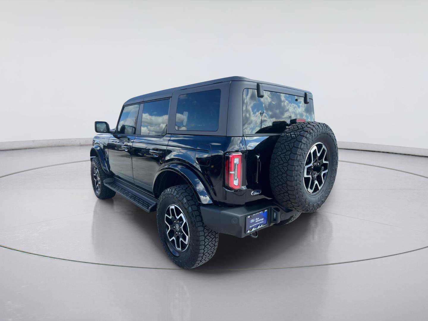 Certified 2025 Ford Bronco Outer Banks AWD/4WD image 5