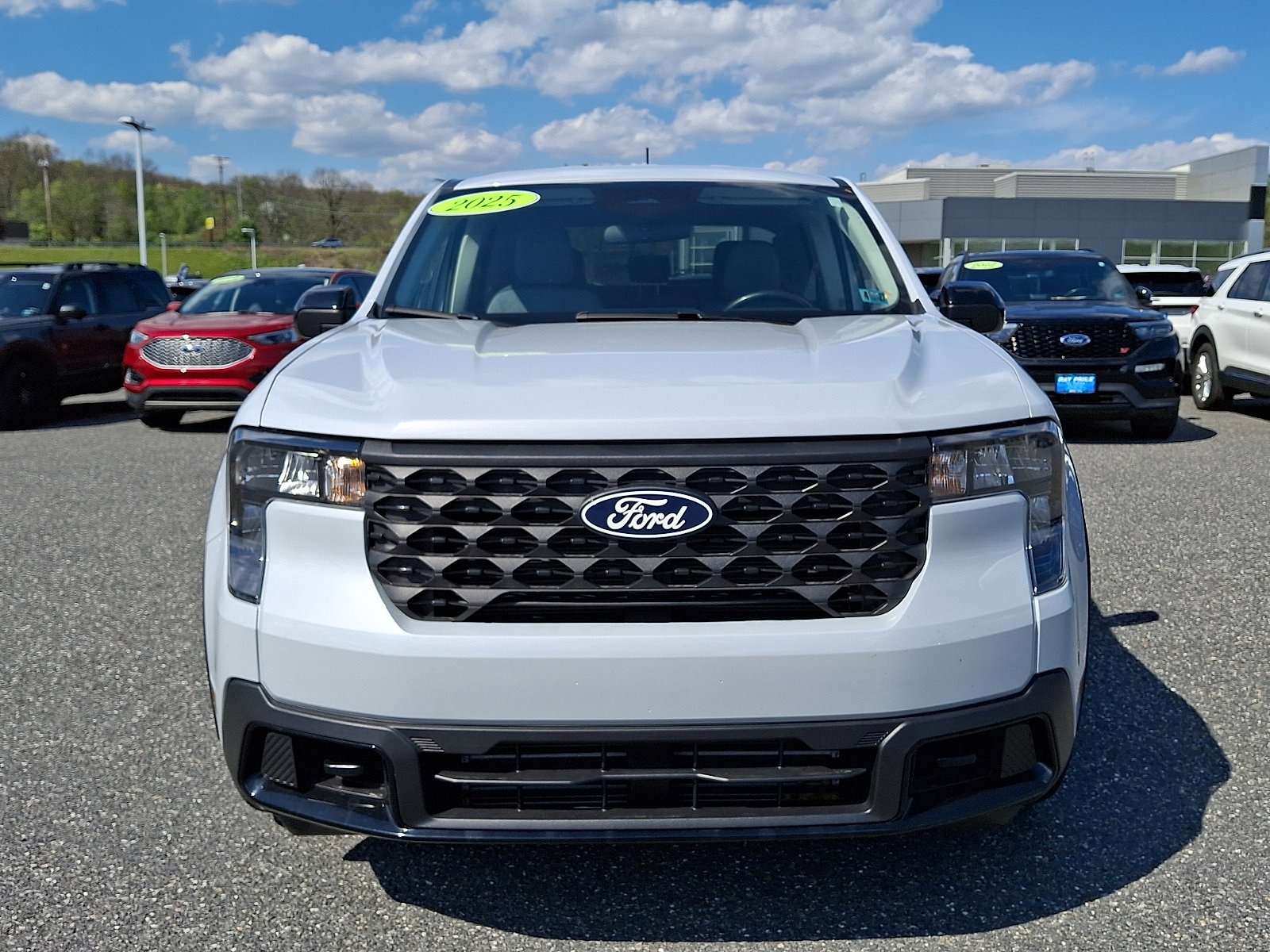 Certified 2025 Ford Maverick XLT w/ XLT Luxury Package AWD/4WD image 2