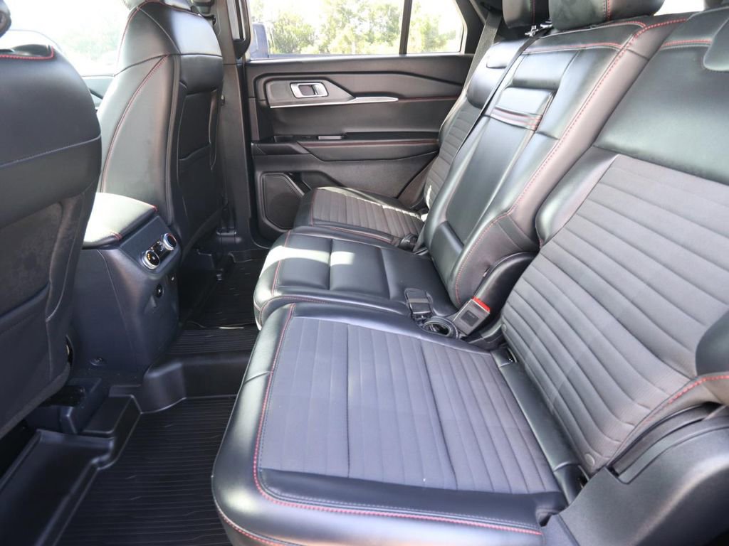 Certified 2025 Ford Explorer ST-Line RWD image 10