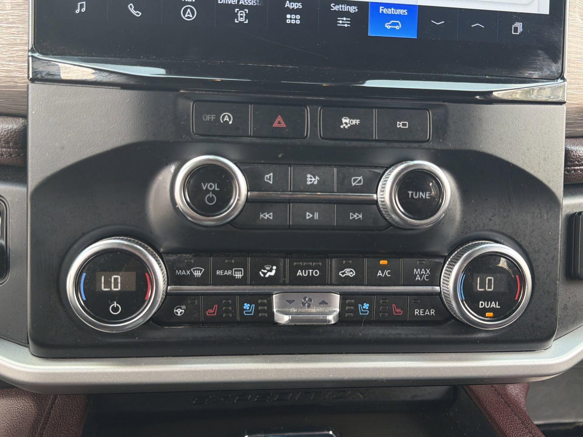 Certified 2024 Ford Expedition Limited AWD/4WD image 20