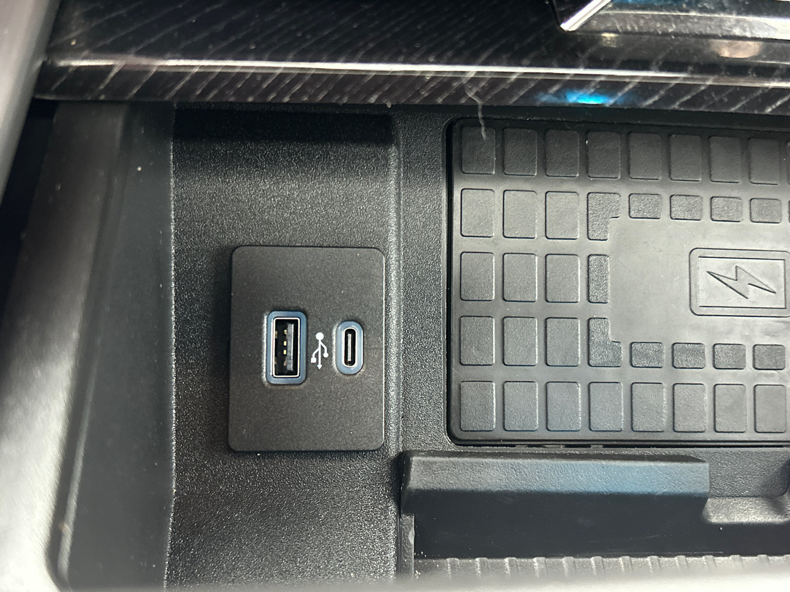 Certified 2022 Ford F350 Platinum AWD/4WD image 18