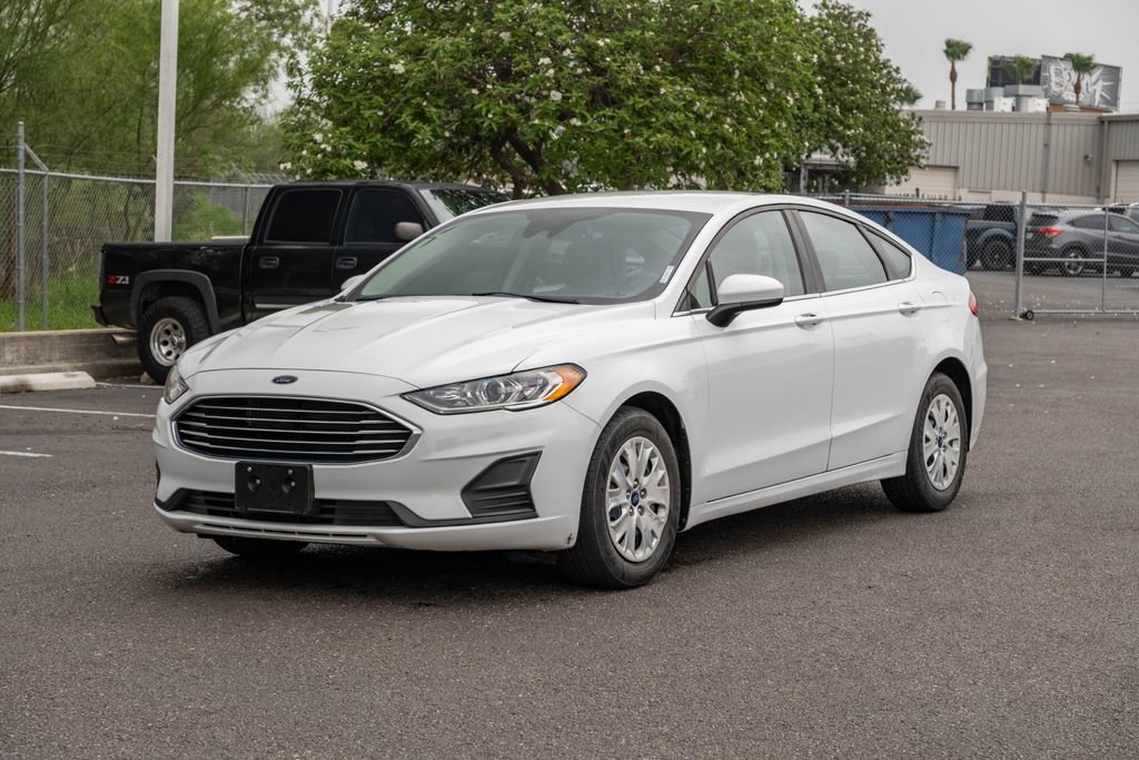Certified 2019 Ford Fusion S FWD image 3
