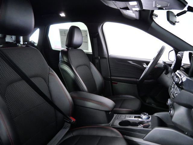 Certified 2025 Ford Escape ST-Line image 11