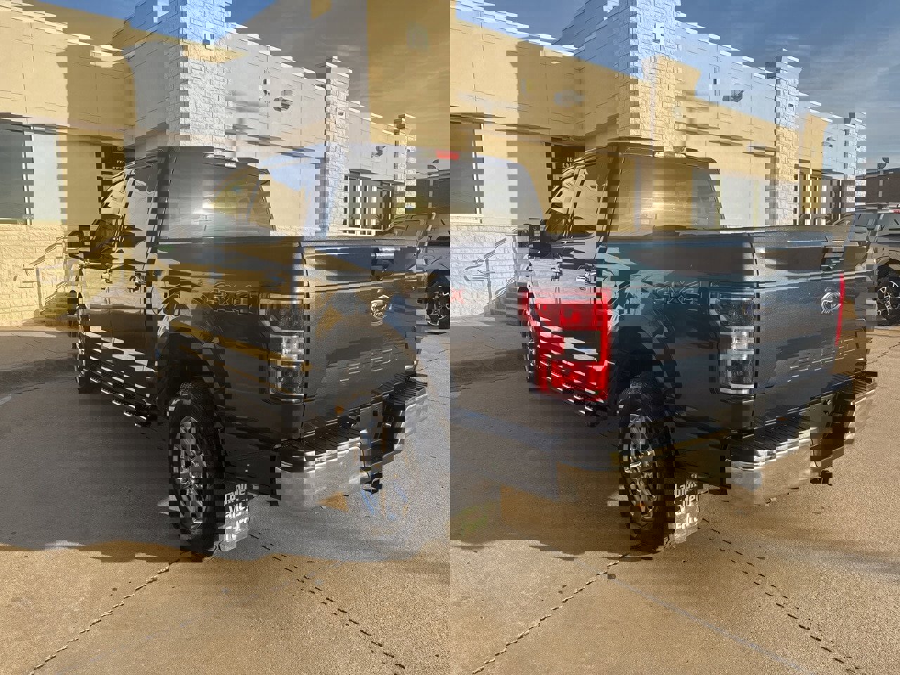 Certified 2019 Ford F150 XLT w/ Equipment Group 302A Luxury image 8