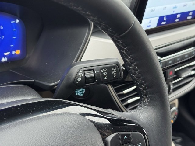 Certified 2022 Ford Escape SEL w/ Technology Package image 31