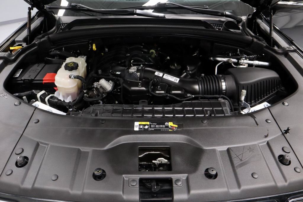 Used 2023 Jeep Grand Cherokee Limited image 18