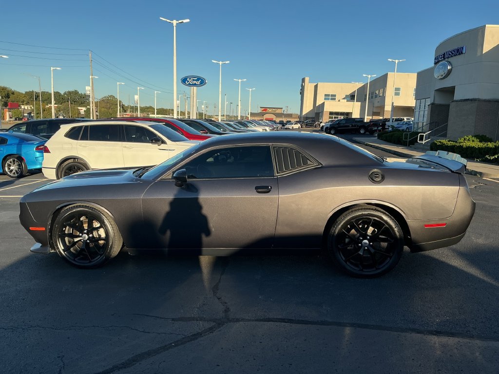 Used 2023 Dodge Challenger GT RWD image 2