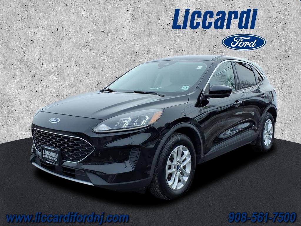 Certified 2020 Ford Escape SE image 3