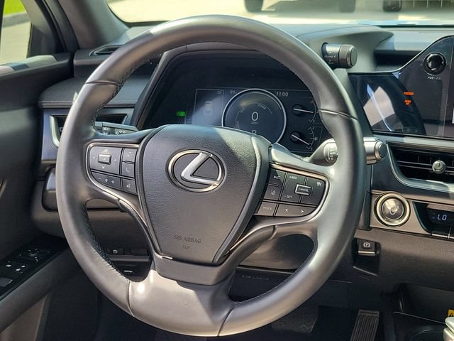 Used 2024 Lexus UX 250h F Sport FWD image 19