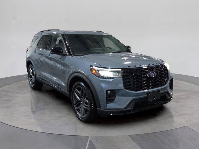 Certified 2025 Ford Explorer ST AWD/4WD image 10