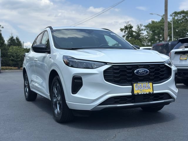 Certified 2023 Ford Escape ST-Line w/ Tech Pack #1 AWD/4WD image 48