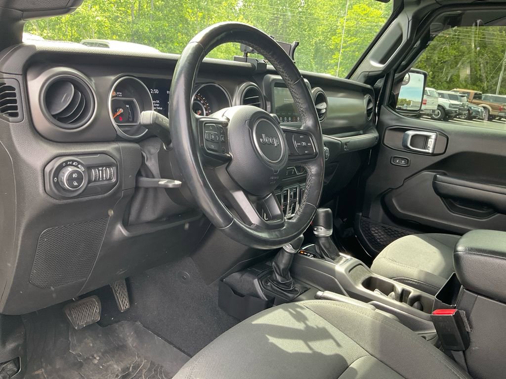 Used 2021 Jeep Gladiator Sport AWD/4WD image 15
