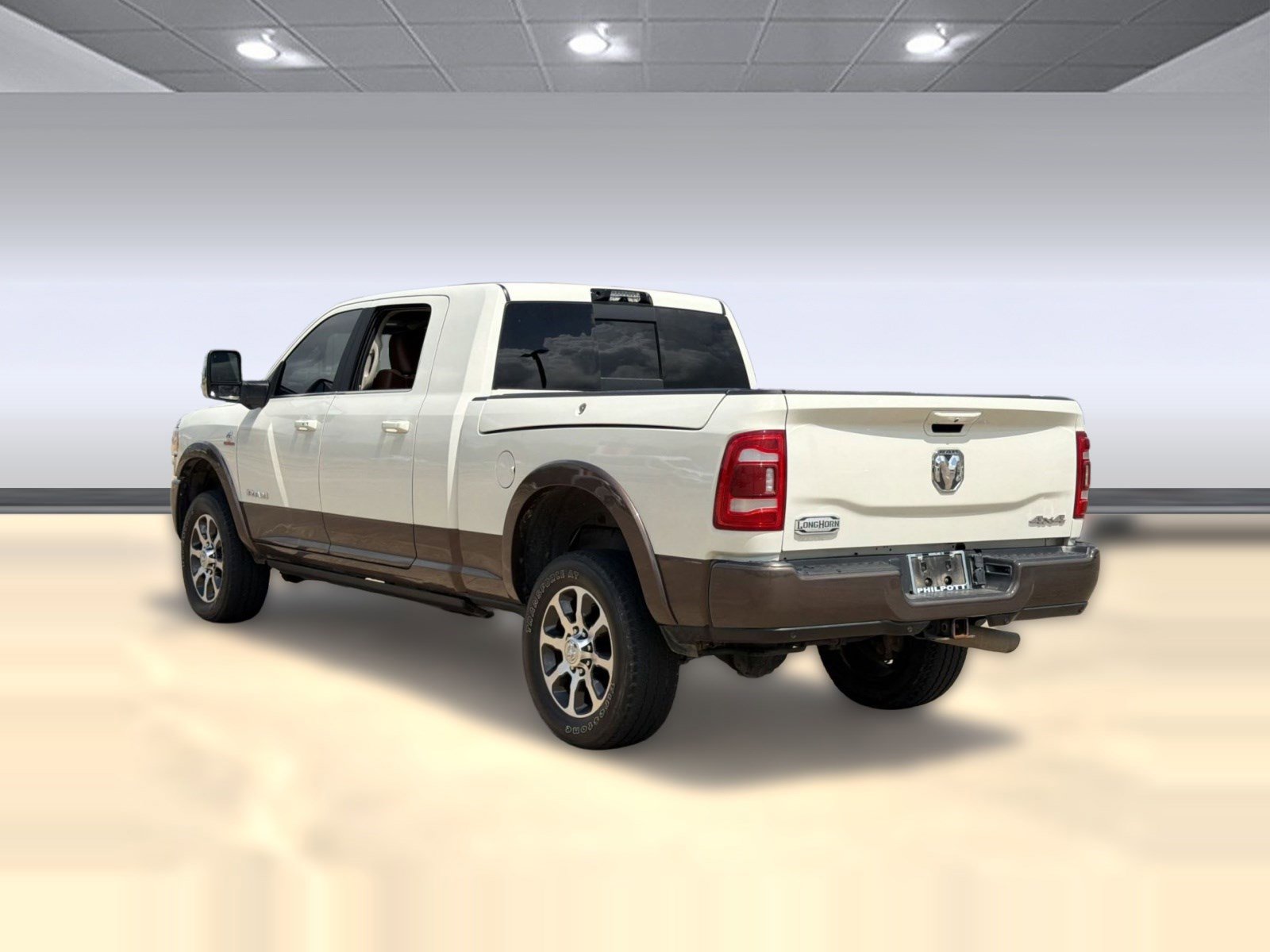 Used 2024 RAM 2500 Limited w/ Towing Technology Group AWD/4WD image 3