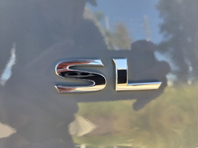 Used 2023 Nissan Rogue SL w/ SL Premium Package FWD image 16
