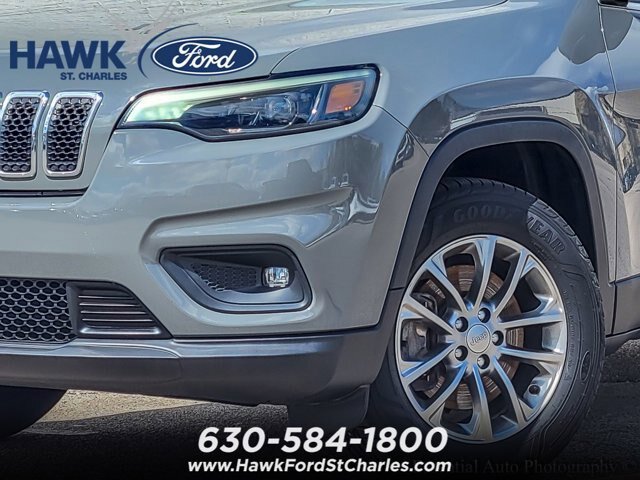 Used 2019 Jeep Cherokee Latitude Plus w/ Comfort/Convenience Group AWD/4WD image 3