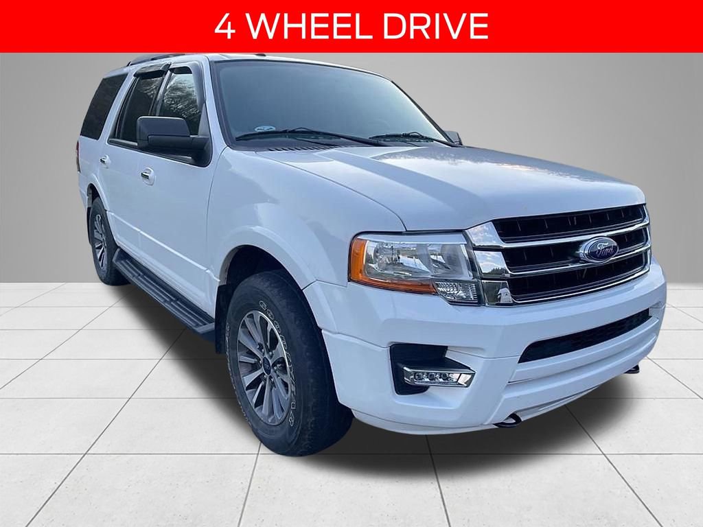 Certified 2017 Ford Expedition XLT w/ Equipment Group 201A AWD/4WD image 3
