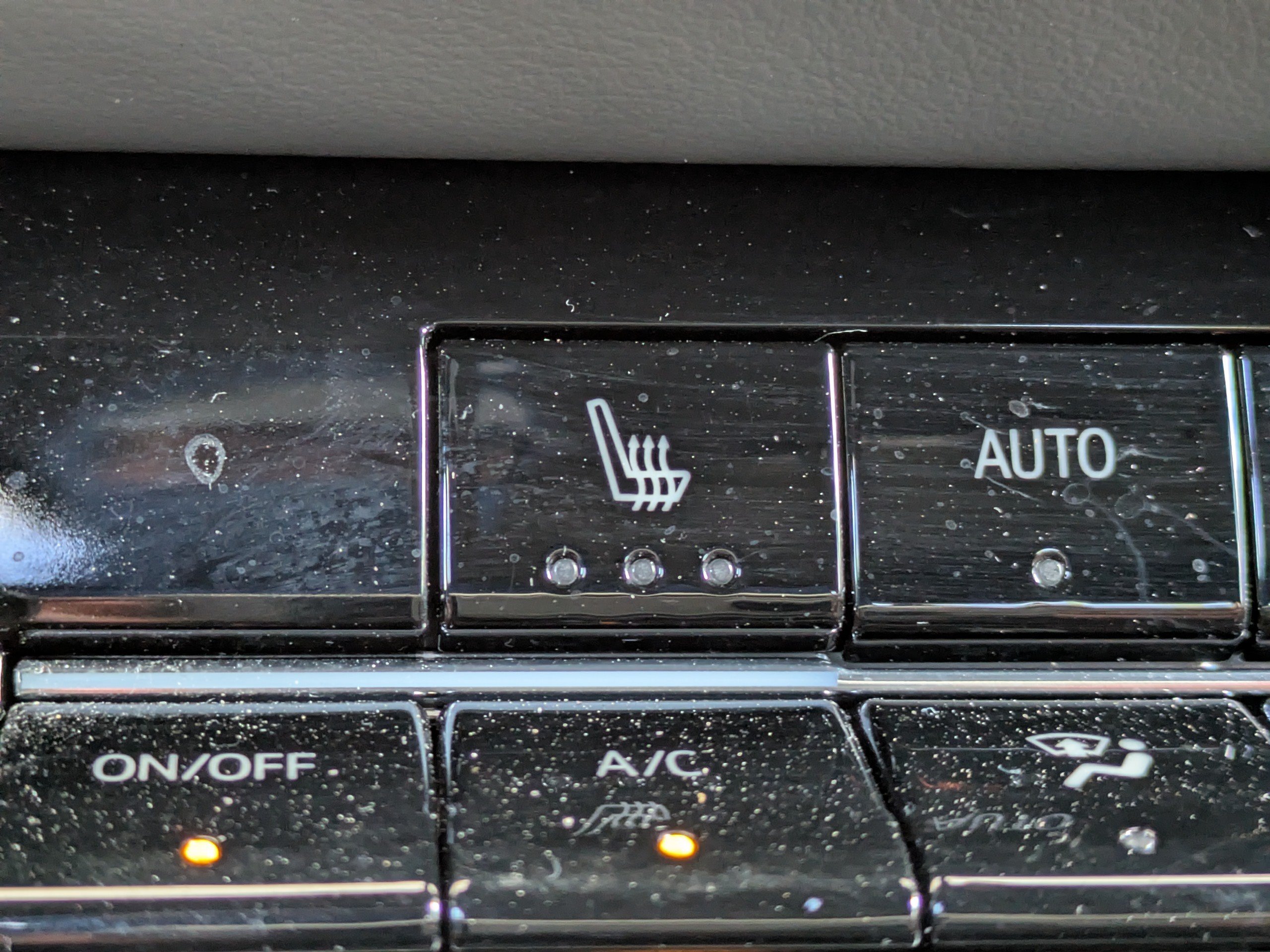 Used 2025 Chevrolet Equinox LT w/ Convenience Package II FWD image 24