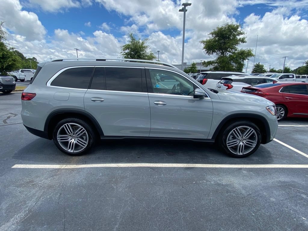 Used 2024 Mercedes-Benz GLS 450 4MATIC image 8