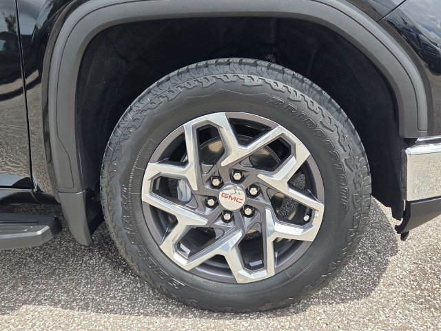 Used 2023 GMC Sierra 1500 SLT w/ SLT Premium Package AWD/4WD image 11