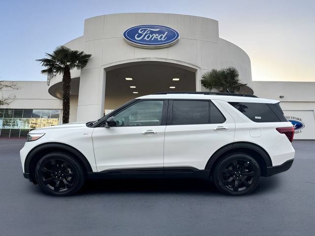 Certified 2023 Ford Explorer ST-Line w/ Class IV Trailer Tow Package RWD image 4