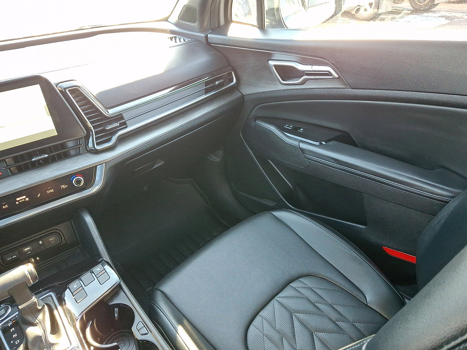 Used 2024 Kia Sportage X-Line w/ X-Line Premium Package image 16