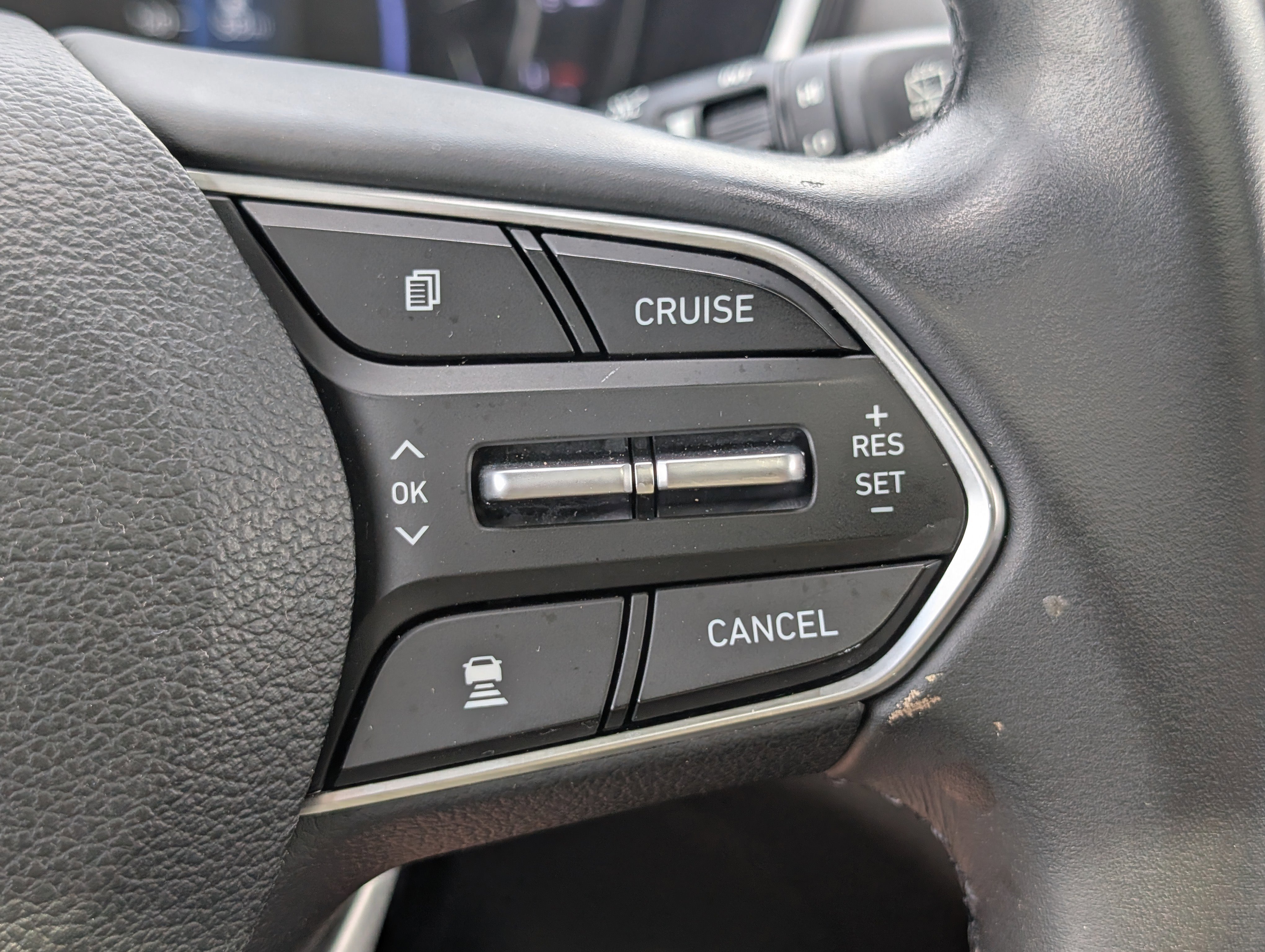 Used 2019 Hyundai Santa Fe Limited FWD image 23