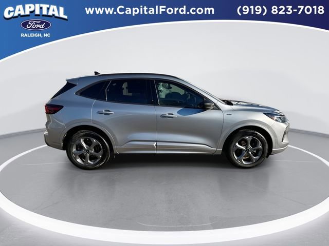 Certified 2023 Ford Escape ST-Line w/ Tech Pack #1 image 7