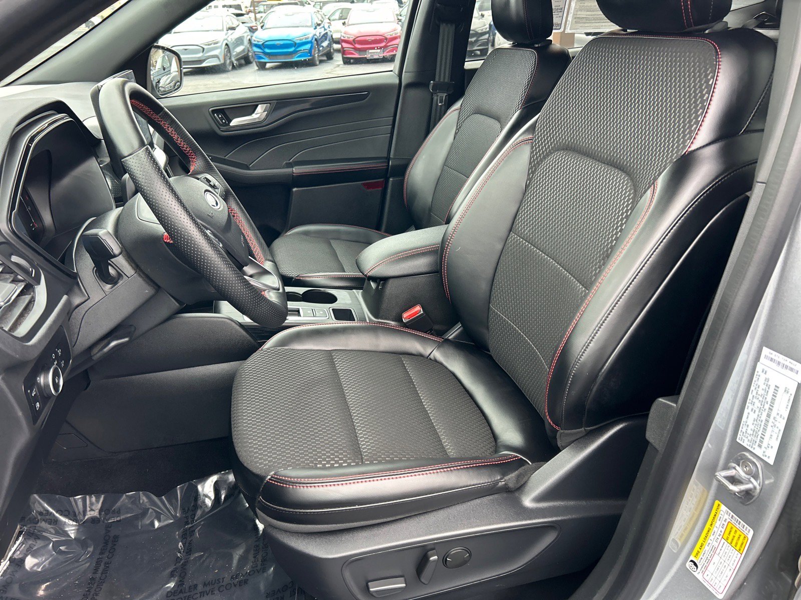 Certified 2024 Ford Escape ST-Line Select w/ Tech Pack #1 image 7