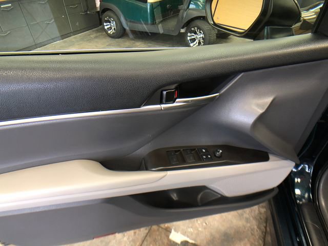 Used 2021 Toyota Camry SE AWD/4WD image 12