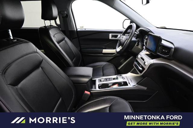 Certified 2024 Ford Explorer XLT w/ Equipment Group 202A AWD/4WD image 16