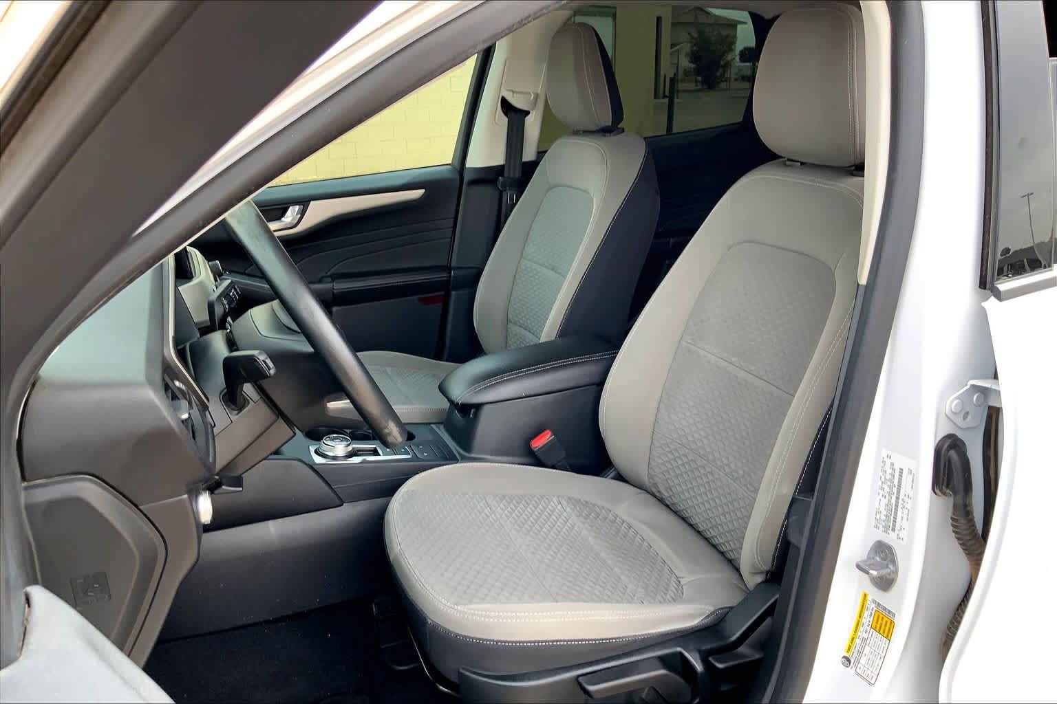 Certified 2021 Ford Escape SE FWD image 8