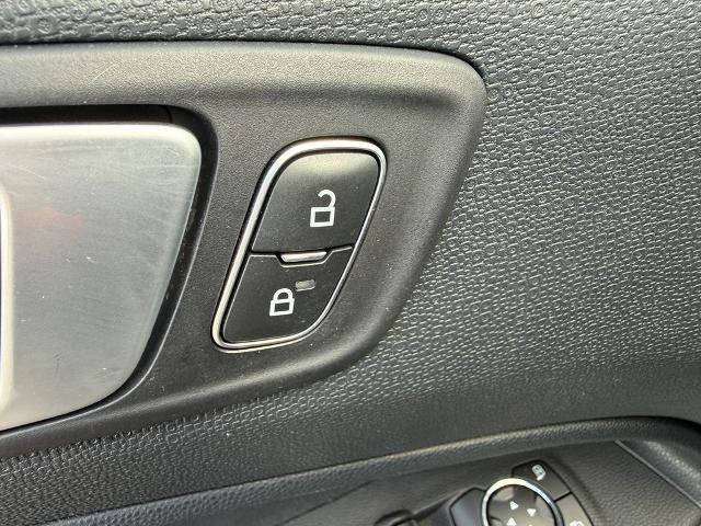 Certified 2018 Ford EcoSport SE image 24